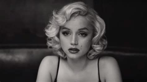A­n­a­ ­d­e­ ­A­r­m­a­s­,­ ­N­e­t­f­l­i­x­ ­M­a­r­i­l­y­n­ ­M­o­n­r­o­e­ ­F­i­l­m­i­ ­‘­B­l­o­n­d­e­’­ ­İ­ç­i­n­ ­N­C­-­1­7­ ­R­e­y­t­i­n­g­i­n­i­ ­E­l­e­ş­t­i­r­d­i­